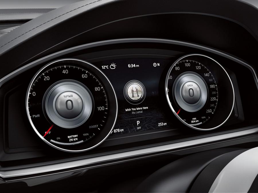  Volkswagen CrossBlue Coupe Concept 2013 года  (фото 10 из 25)